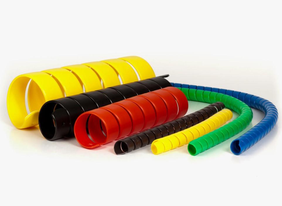 Защита пластиковая 14 мм красная ( уп. 50 м.п. )